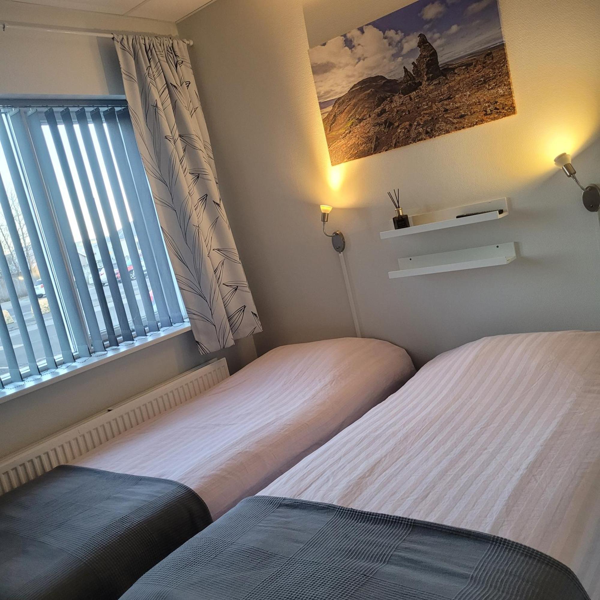 B&B Guesthouse - Bed And Breakfast Keflavik Centre Exterior foto